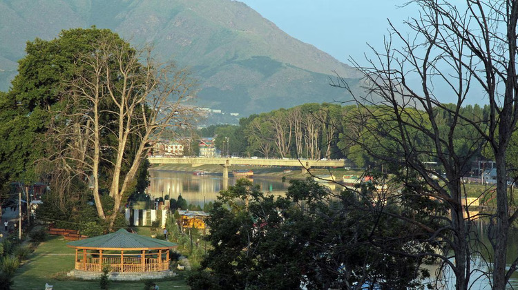 hotel the residency srinagar outdoor